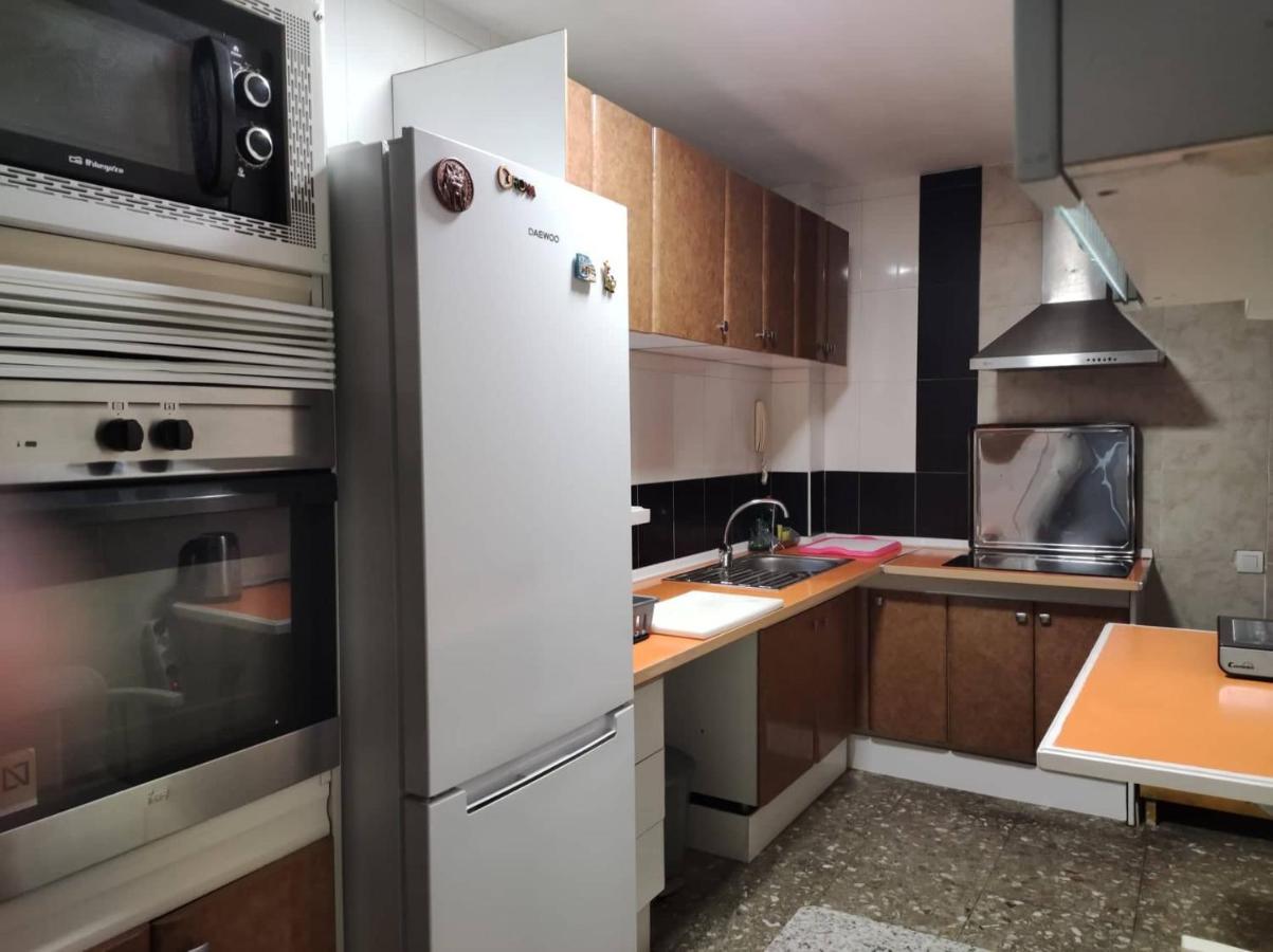 35-3- Комната В Квартире Для Семьи От 1 До 4 Человек В Центре Аликанте Alicante Exterior photo